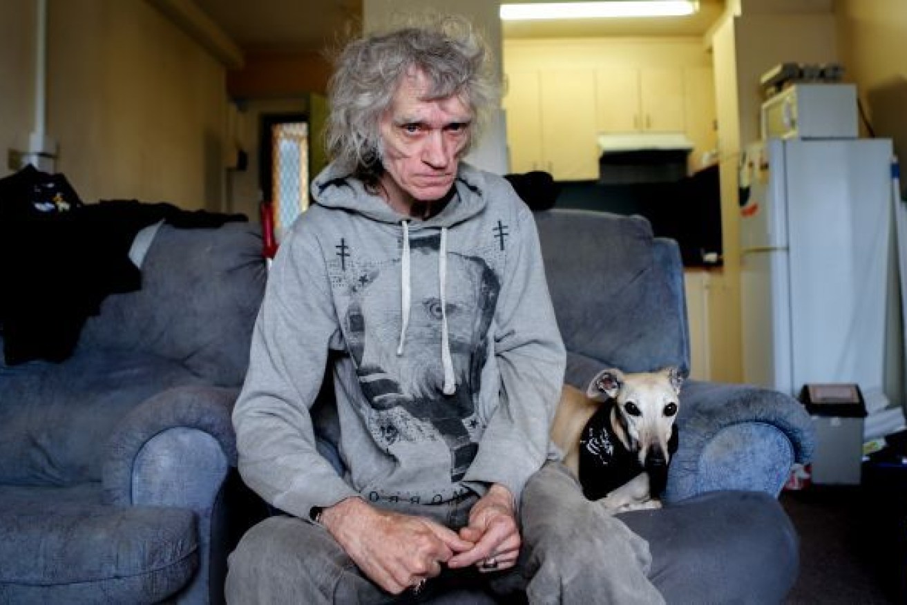 Rod Jackson lives in a commission housing flat in Melbourne. Photo: ABC