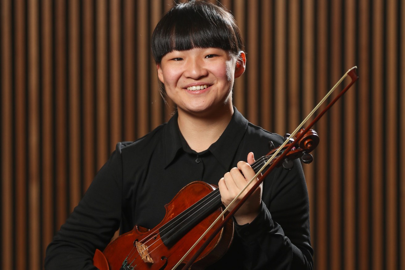 Theonie Satzuki Wang has won this year's 2020 Queensland Symphony Orchestra Young Instrumentalist Prize.