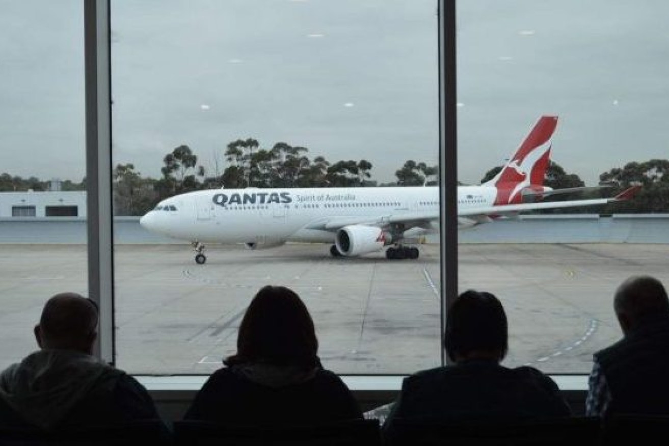 Qantas and Jetstar will only keep 40 per cent of domestic flights running. Photo: ABC