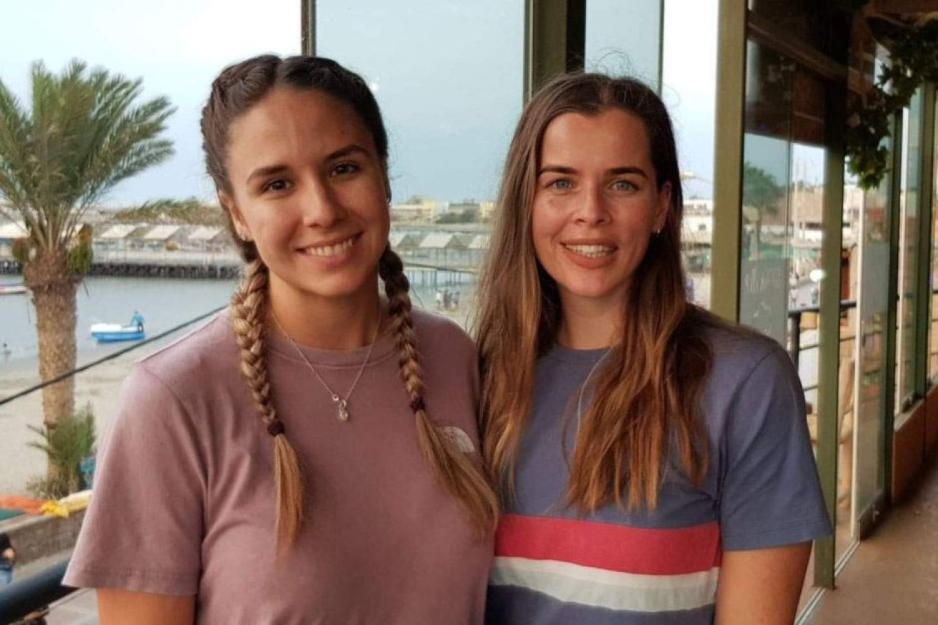Gold Coast nurse Kate Kitto (left) and her friend Genevieve Pyne are stranded in Peru.

Supplied: Kate Kitto