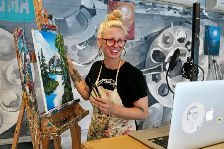 How Brisbane art tutors are bringing the studio to the students