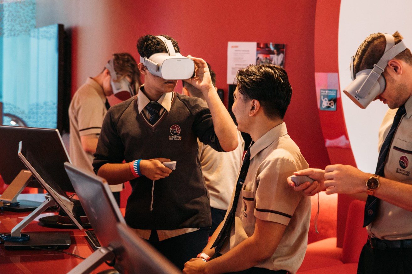 Students participating in STEM workshops offered by Griffith University. (Supplied)