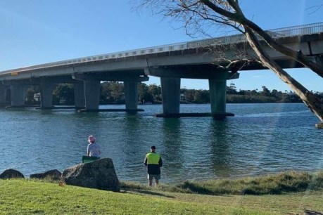 Should this bridge mark the point where Queensland ends and NSW begins?
