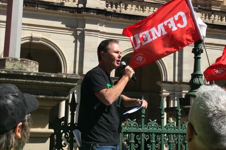 Two months after slamming Labor, CFMEU has a change of heart