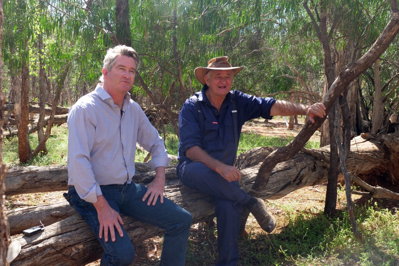 Carbon Market Institute chief John Connor (L) with farmer Peter Yench, who has earned millions for carbon farming through federal government credits. (AAP Image/Supplied by Carbon Market Institute) 