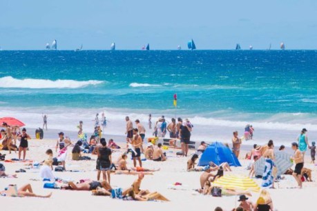 Mercury tipped to soar eight degrees above average as Queensland swelters