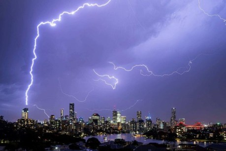Storms in the forecast for third straight day, but watch out for the bushfires