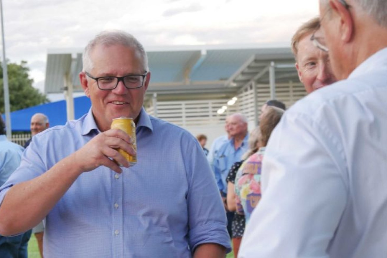 Scott Morrison in Cloncurry in northwest Queensland enjoying a chance to relax. (Photo: ABC North West Queensland:  Eric Barker)