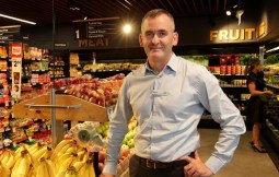 Feel free to disagree, but Woolies says food prices actually fell last quarter