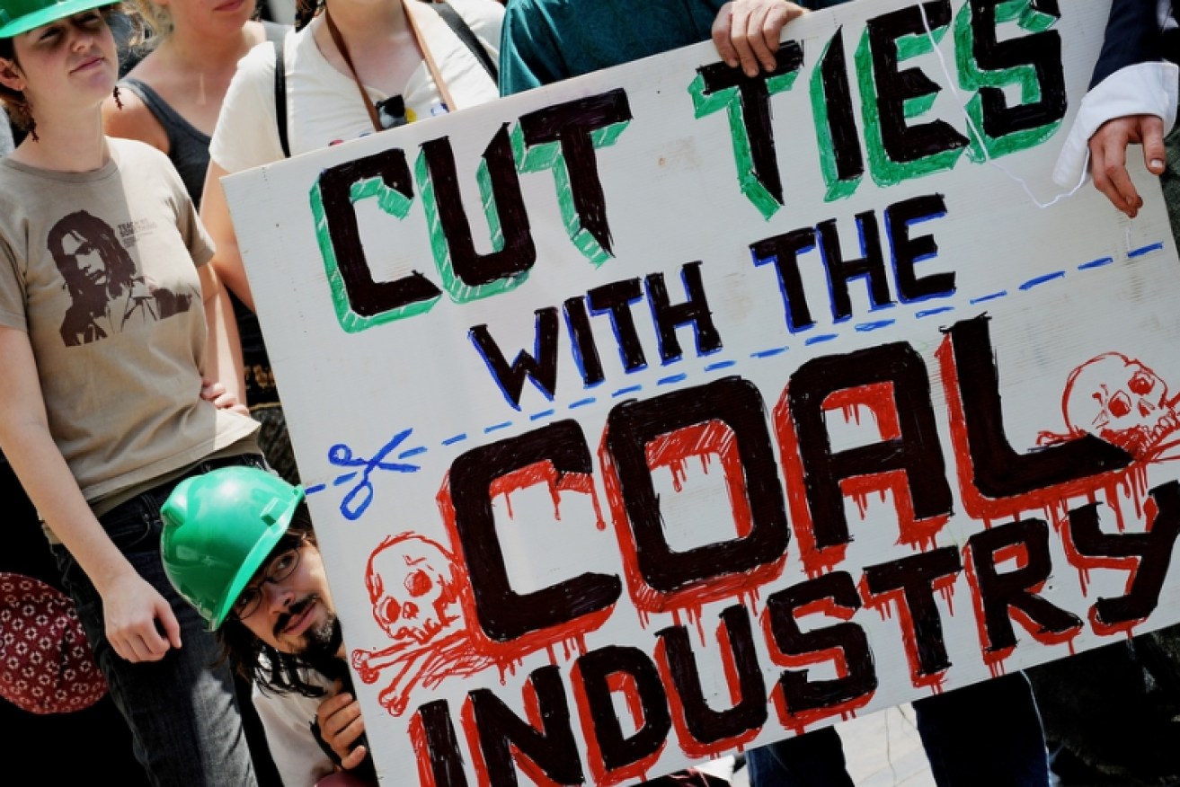 Fossil fuels are heading towards a "valley of death", a think-tank claims. (AAP Photo).