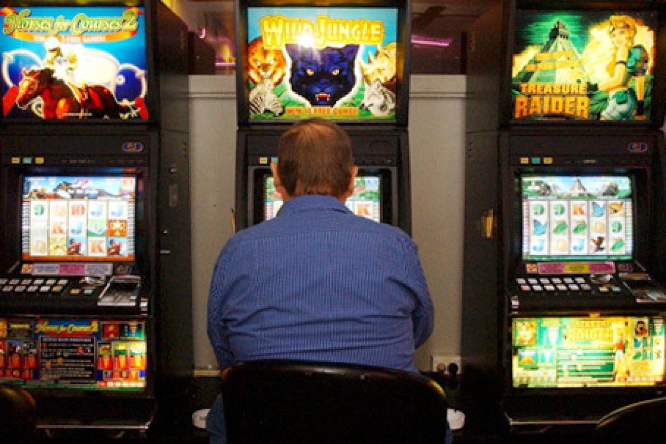 A new federally-funded system will make it easier to lock problem gamblers out of the system.  (AAP Image/Mick Tsikas)