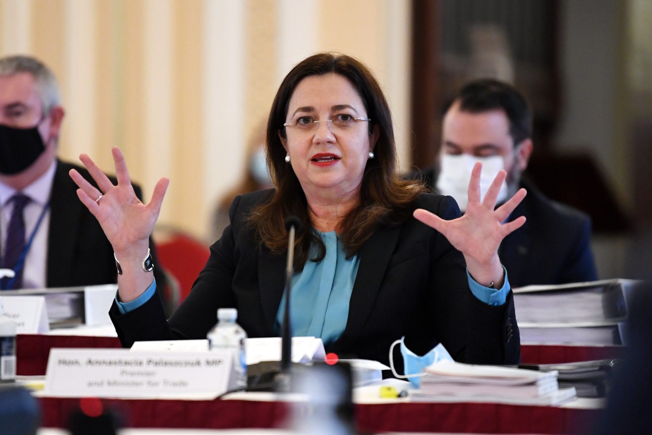Premier Annastacia Palaszczuk said Queensland law placed an obligation on public servants, including agency chiefs, to report any suspicion of corruption. (AAP Image/Dan Peled) 