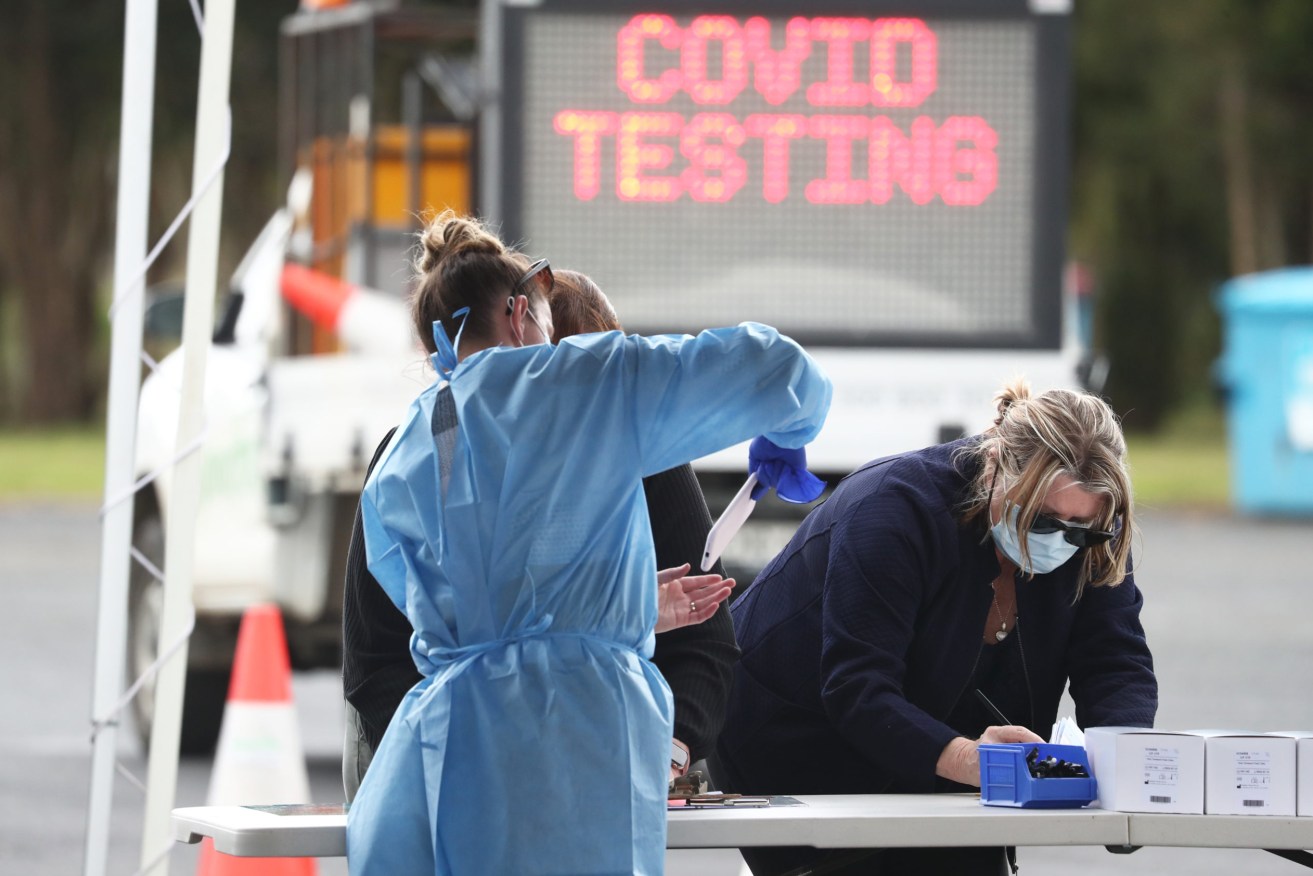 Scenes at the Covid Testing Centre in Byron Bay after an infected man travelled from Sydney. (AAP Image/Jason O'brien) 