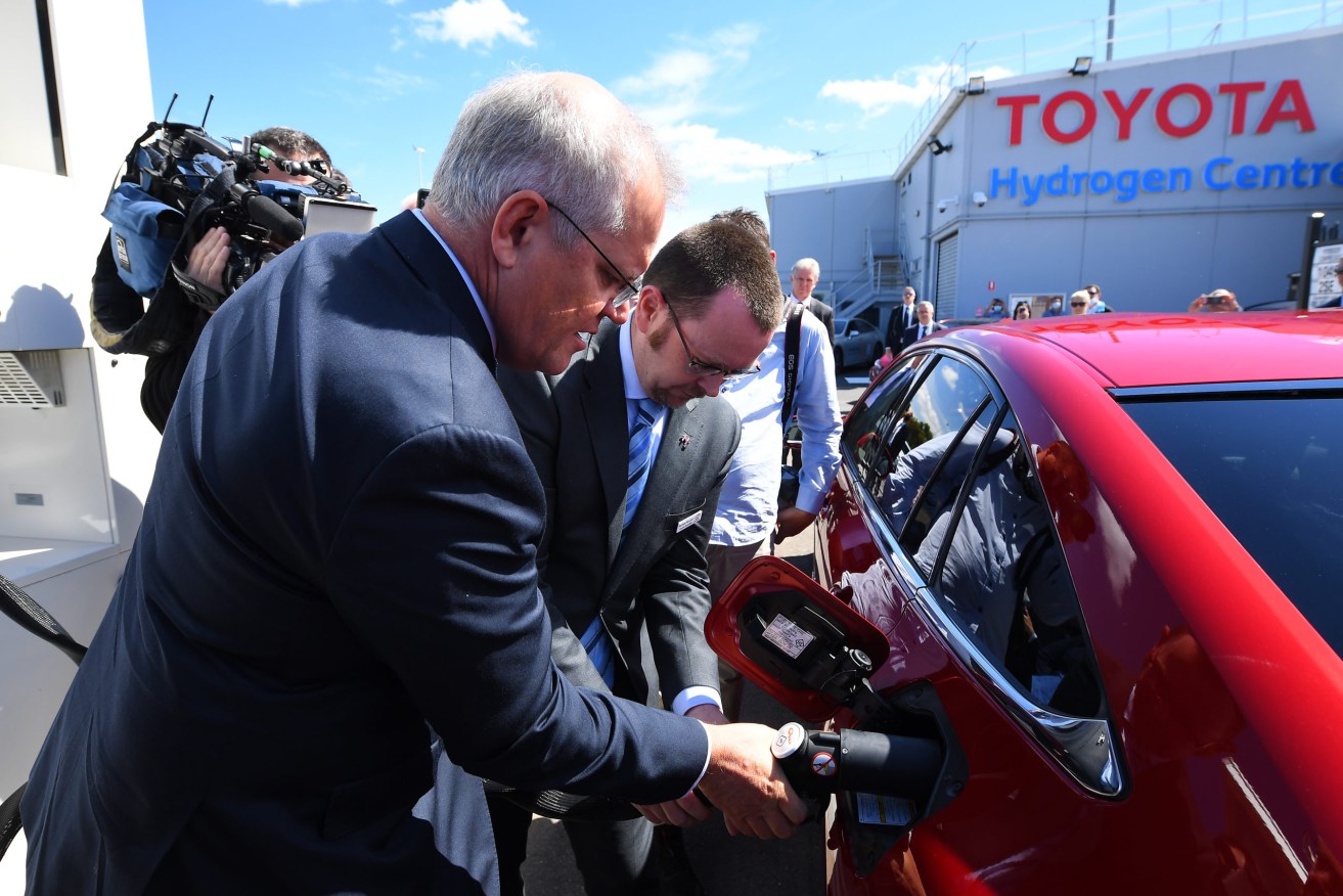 Prime Minister Scott Morrison tours the Toyota Hydrogen Centre in Altona, Melbourne. (AAP Image/James Ross) 