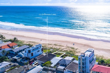 Palm Beach – Absolute beachfront