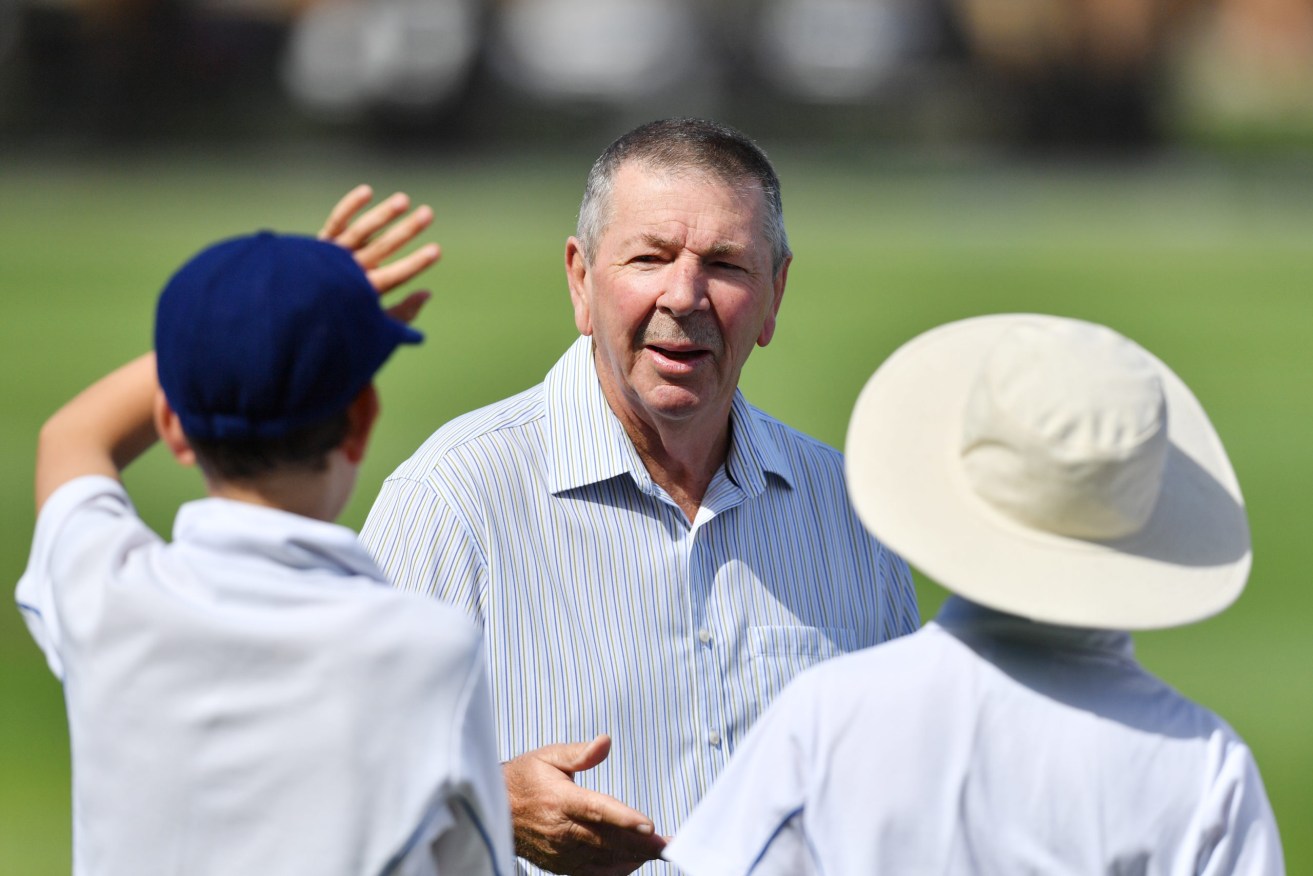 Former test cricket player Rod Marsh is coaching students in Adelaide. (AAP Image/David Mariuz) 