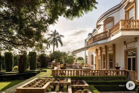 Robertson – Exquisite mansion
