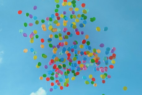 Balloon goes up on extending state’s plastics ban