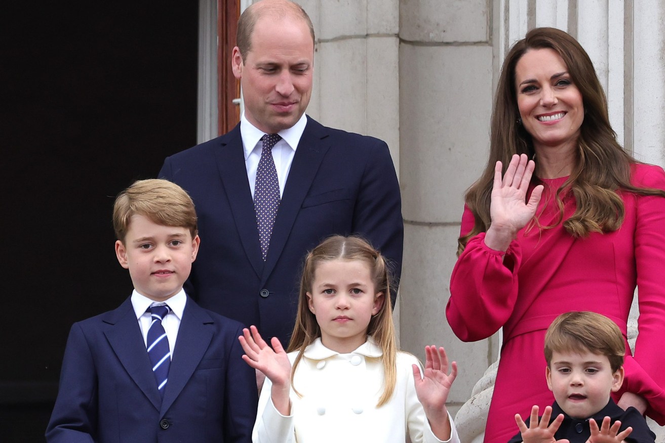 LONDON, ENGLAND - JUNE 05: (L-R) Prince William, Duke of Cambridge, Princess Charlotte of Cambridge, Catherine, Duchess of Cambridge and Prince Louis of Cambridge on the balcony of Buckingham Palace during the Platinum Jubilee Pageant on June 05, 2022 in London  (AAP Photo by Chris Jackson)