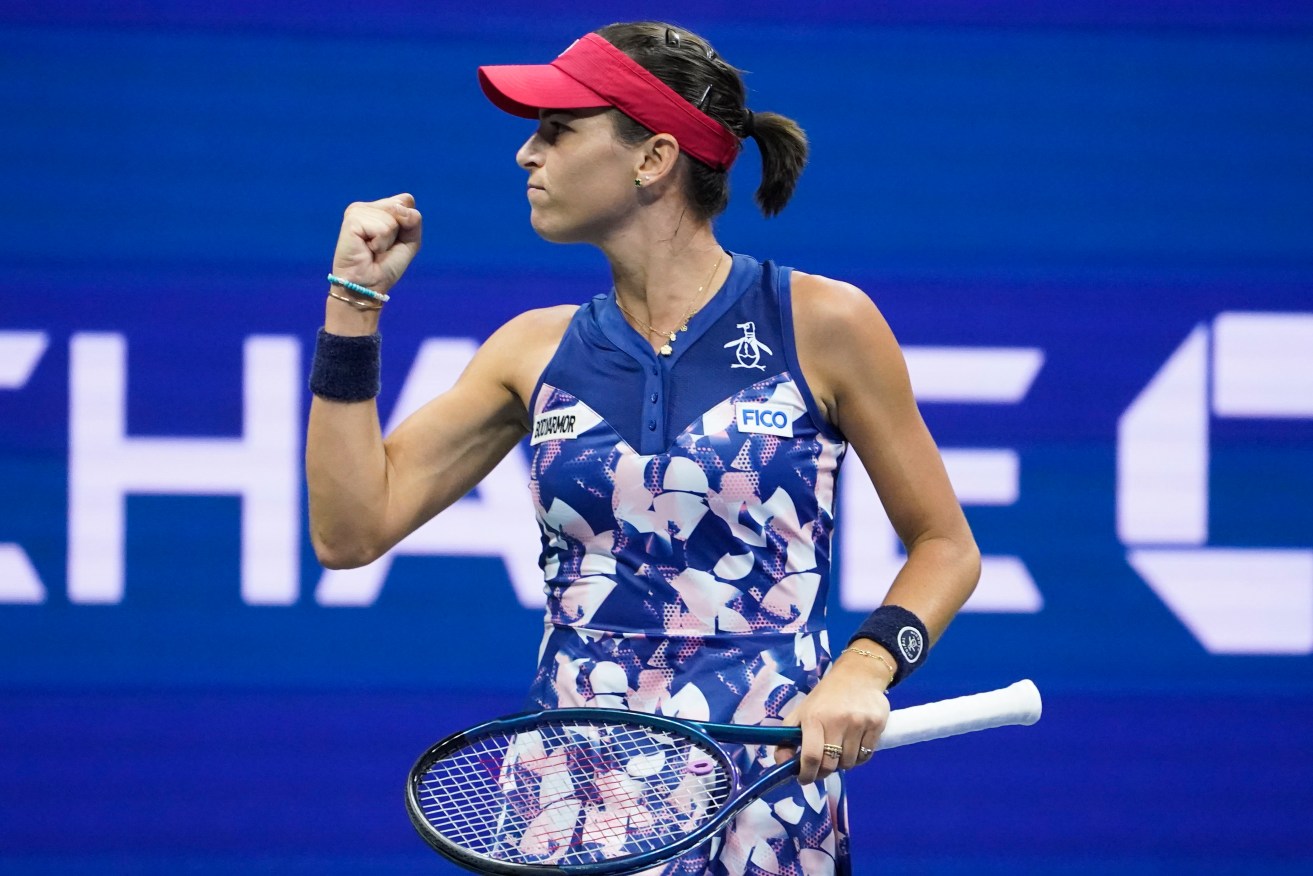 Ajla Tomljanovic is through to the US Open quarter finals.(AP Photo/John Minchillo)
