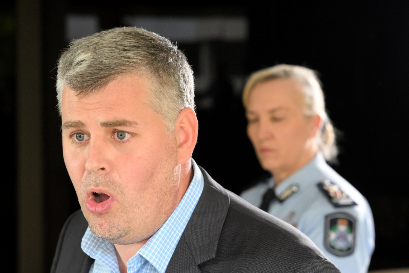 Police Minister Mark Ryan with Queensland Police Commissioner Katarina Carroll.(AAP Image/Darren England) 
