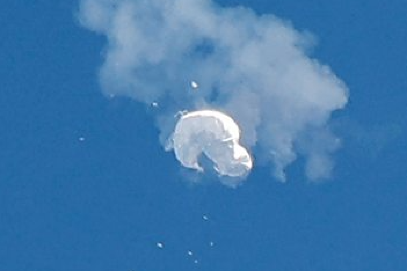 A Chinese surveillance balloon has been shot down - one of several incidents involving US military aircraft in the past few days. (BBC image)