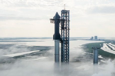 Frozen valve delays debut launch of SpaceX’s giant rocket