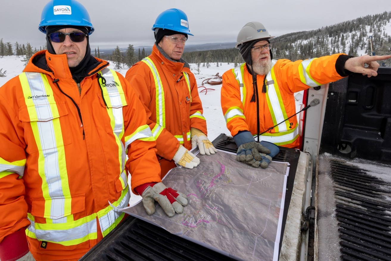 Brett Lynch (centre) at a Canadian drill site (Photo: Sayona)