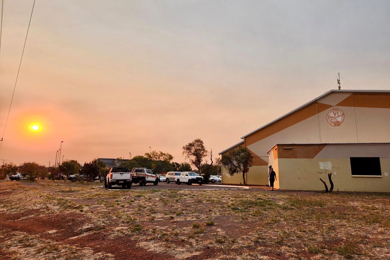 A supplied image shows Tenant Creek Town Hall after a community meeting took place to warn residents of the ongoing fire threat.. (AAP Image/Supplied by Kitty Tunnell)