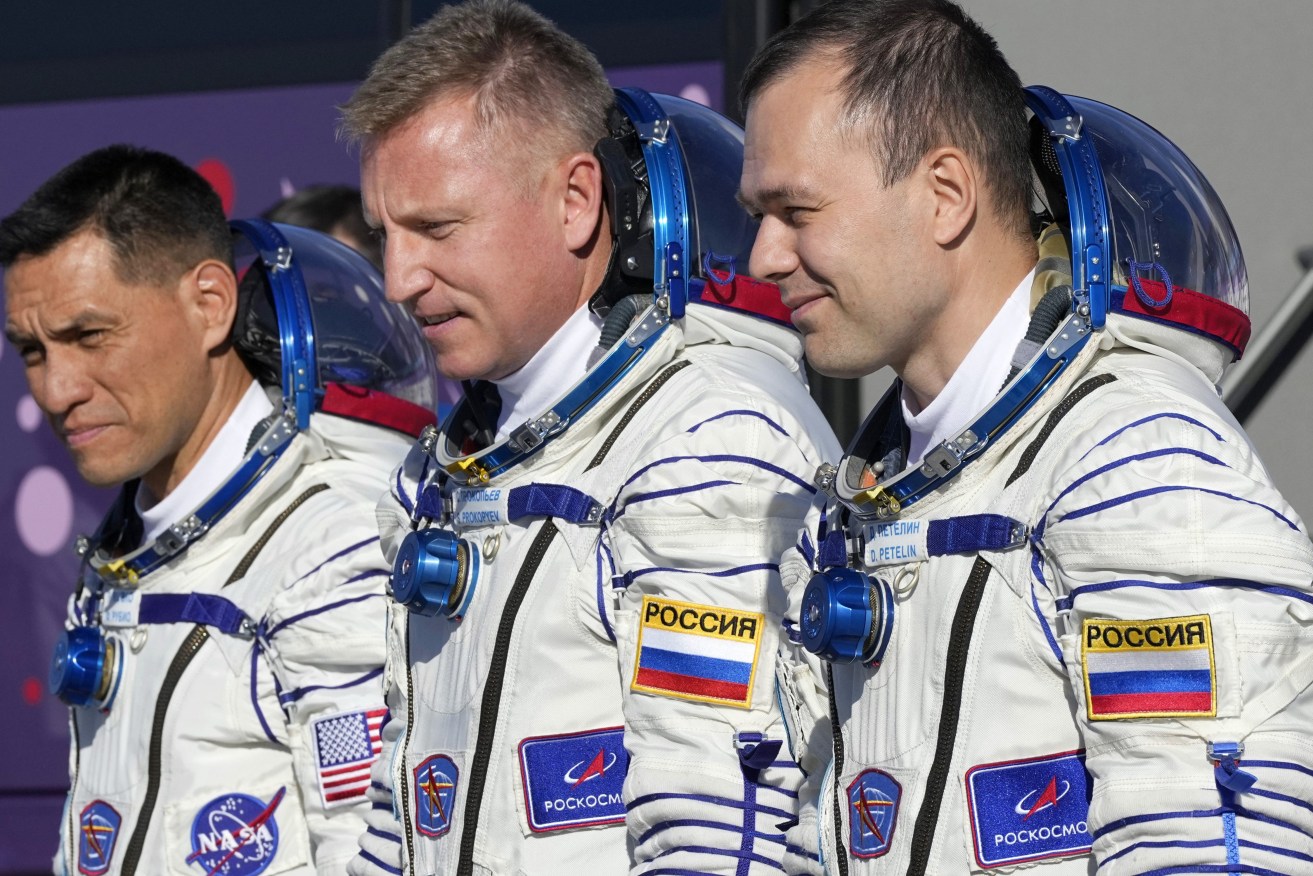 NASA astronaut Frank Rubio (left), cosmonauts Sergey Prokopyev and Dmitri Petelin, crew members of the mission to the International Space Station (ISS) (AP Photo/Dmitri Lovetsky, Pool, File)