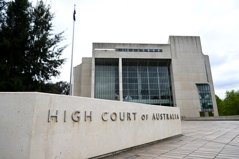 No right to stay: Albo backs High Court ruling to keep detainees behind bars