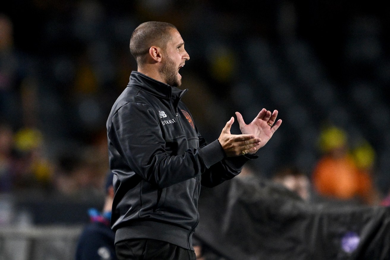 Roar head coach Ben Cahn gestures during the A-League Men’s Round 14 match between the Central Coast Mariners and Brisbane Roar at Industree Group Stadium in Gosford, Saturday, January 27, 2024. (AAP Image/Dan Himbrechts) NO ARCHIVING, EDITORIAL USE ONLY