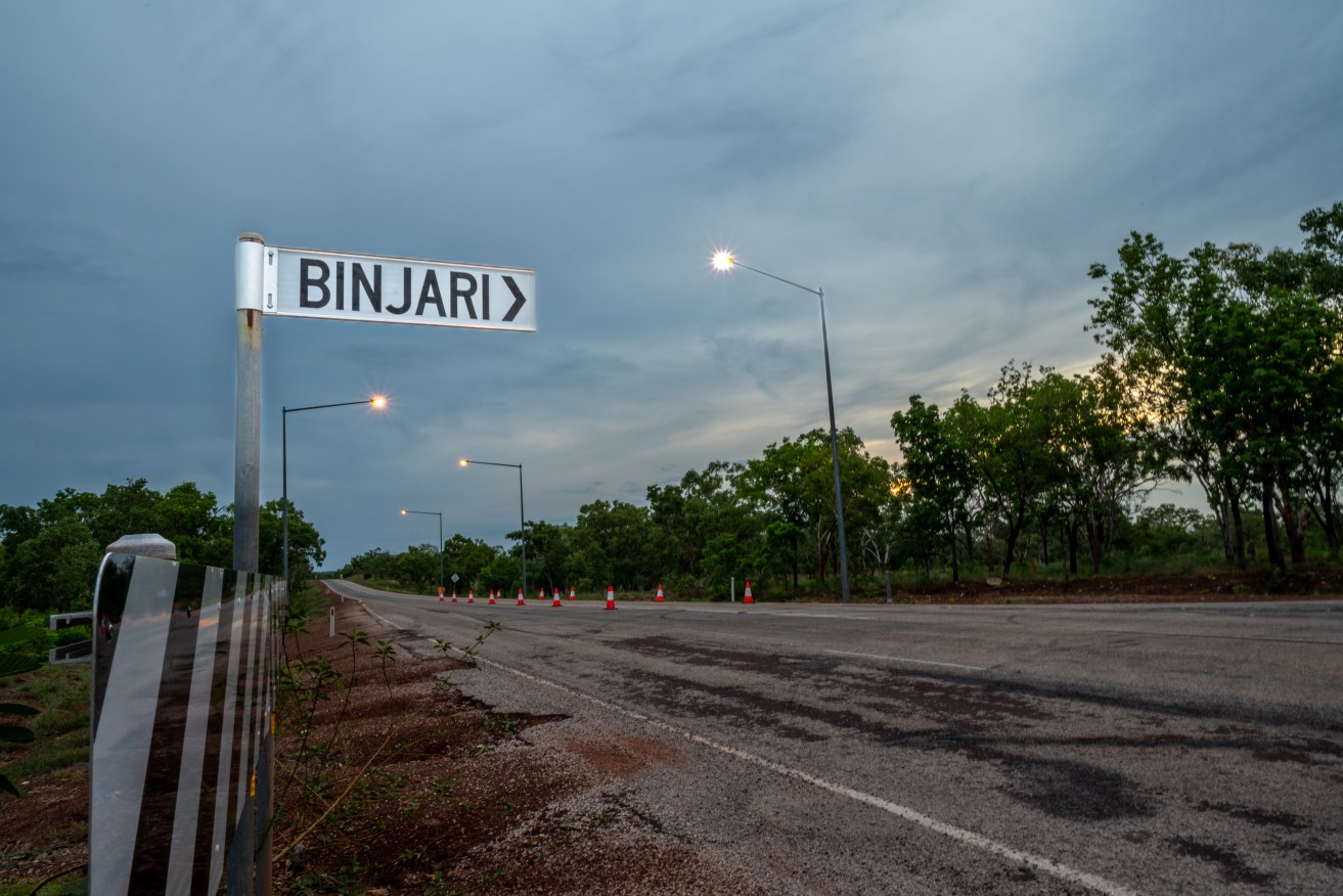 Scenes from the COVID-19 Binjari Roadblock, Kathrine, NT, Tuesday, November 23, 2021. A seven-day lockdown in the Northern Territory town of Katherine has been extended by 48 hours amid a COVID-19 outbreak among the Indigenous community. (AAP Image/Katherine Morrow) NO ARCHIVING