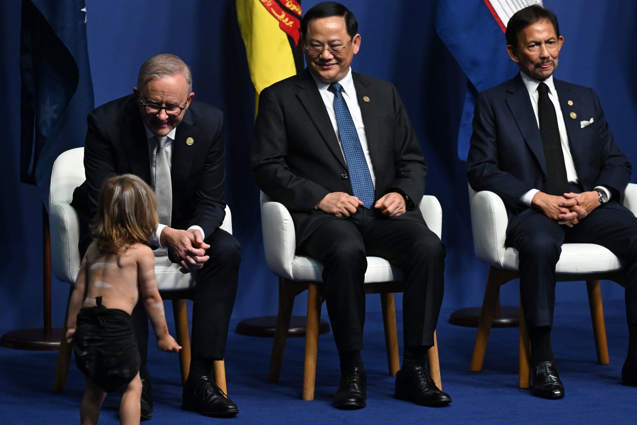 (Australian Prime Minister Anthony Albanese, Prime Minister of Laos, Sonexay Siphandone and the Sultan of Brunei, Hassanal Bolkiah during the Welcome to Country ceremony following the family photo at the 2024 ASEAN-Australia Special Summit in Melbourne, Tuesday, March 5, 2024. (AAP Image/James Ross) 